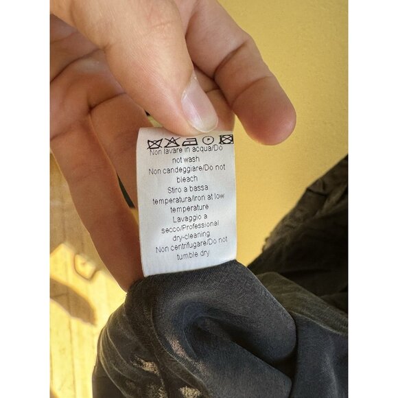 Brian Dales Made In Italy Size 48 Womens Top 100% Cupro - Picture 4 of 5